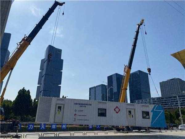实探郑州东站：核酸证明电子版纸质版均可，有旅客未出结果来“碰运气”都被劝返