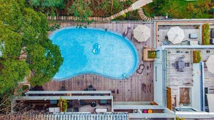 杭州西湖并不是环湖一圈就完事，推荐住这三家酒店慢慢体会