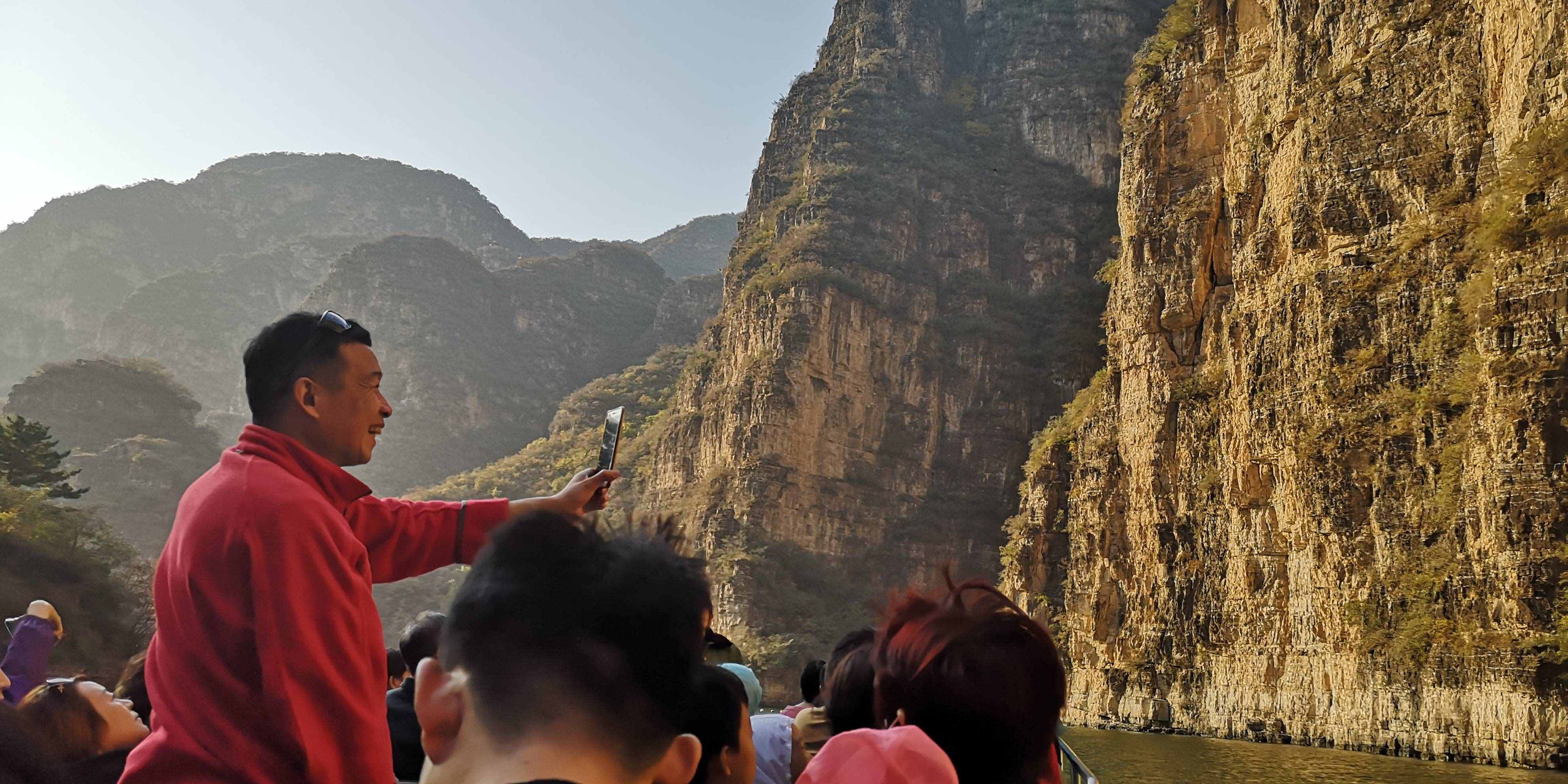坐船看山是最大亮点：北京龙庆峡旅游攻略