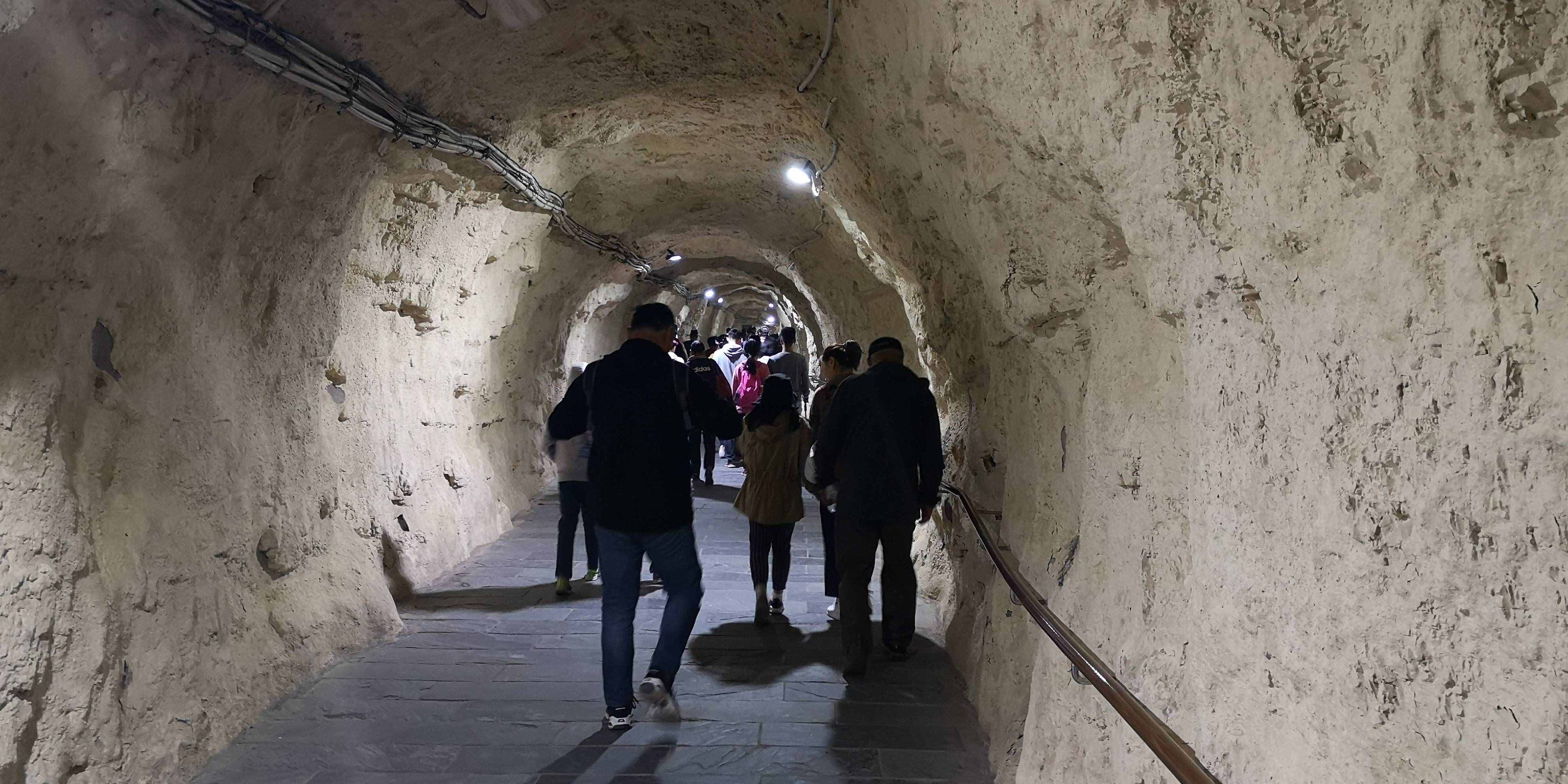 坐船看山是最大亮点：北京龙庆峡旅游攻略