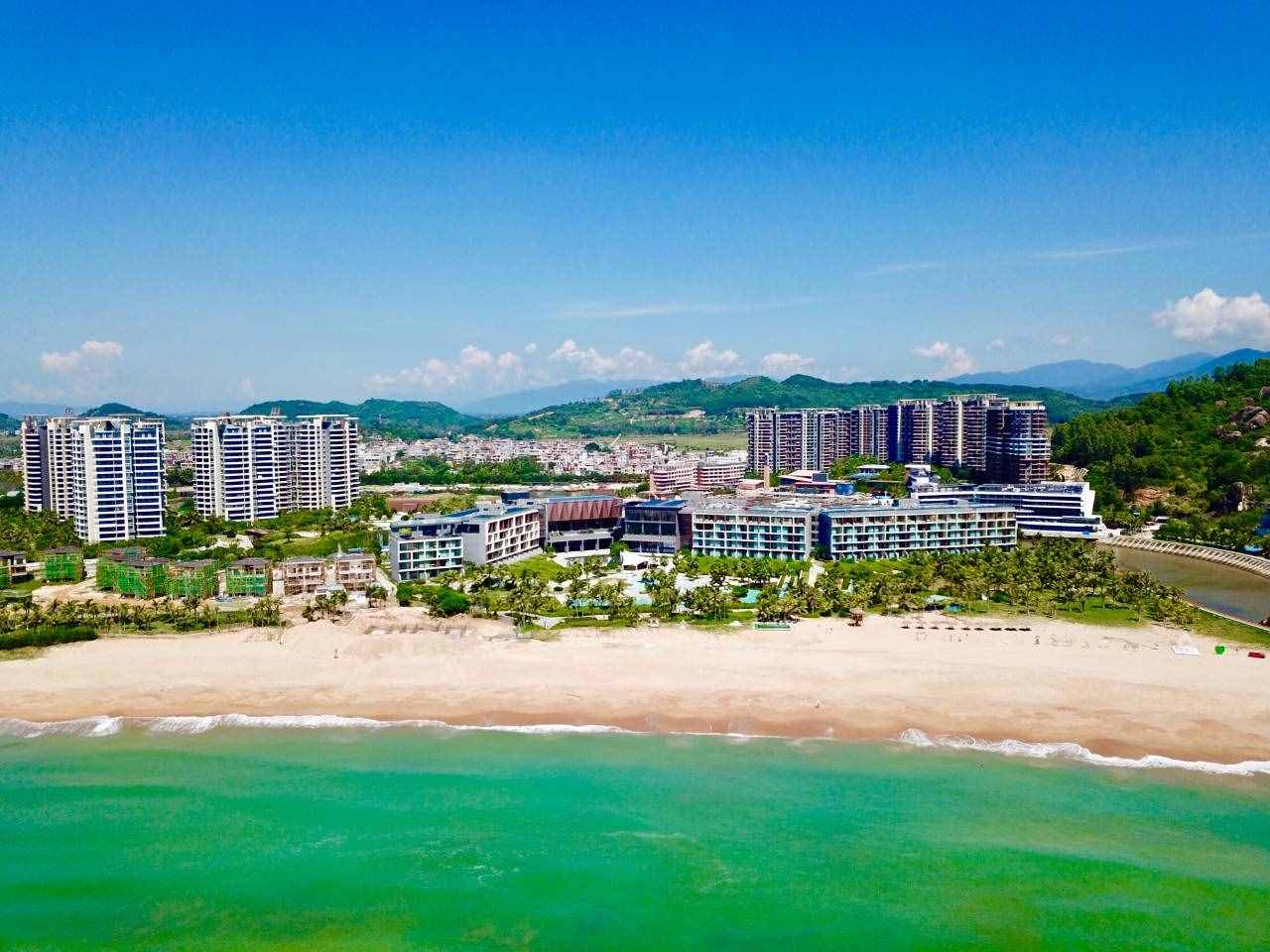 海南香水湾，一个比想象中更美的地方，还有一家超棒的网红酒店