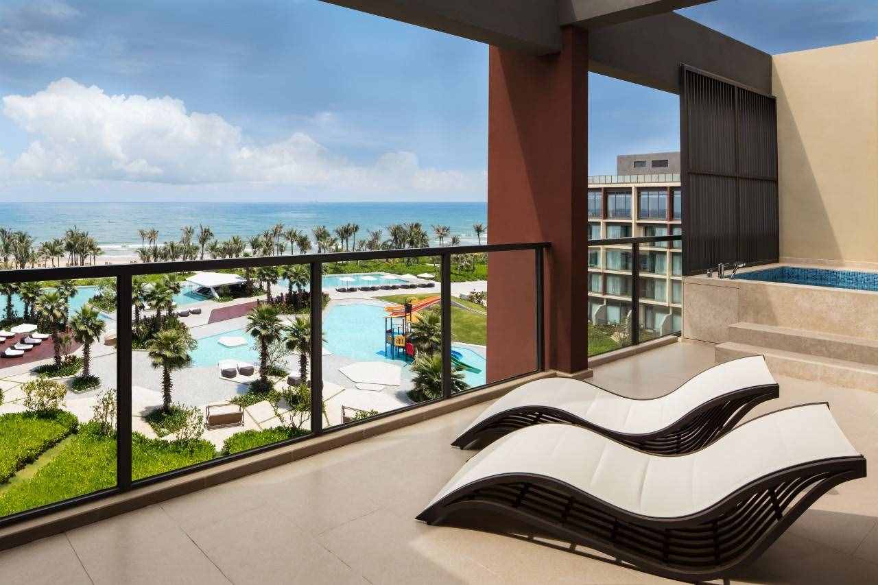 海南香水湾，一个比想象中更美的地方，还有一家超棒的网红酒店