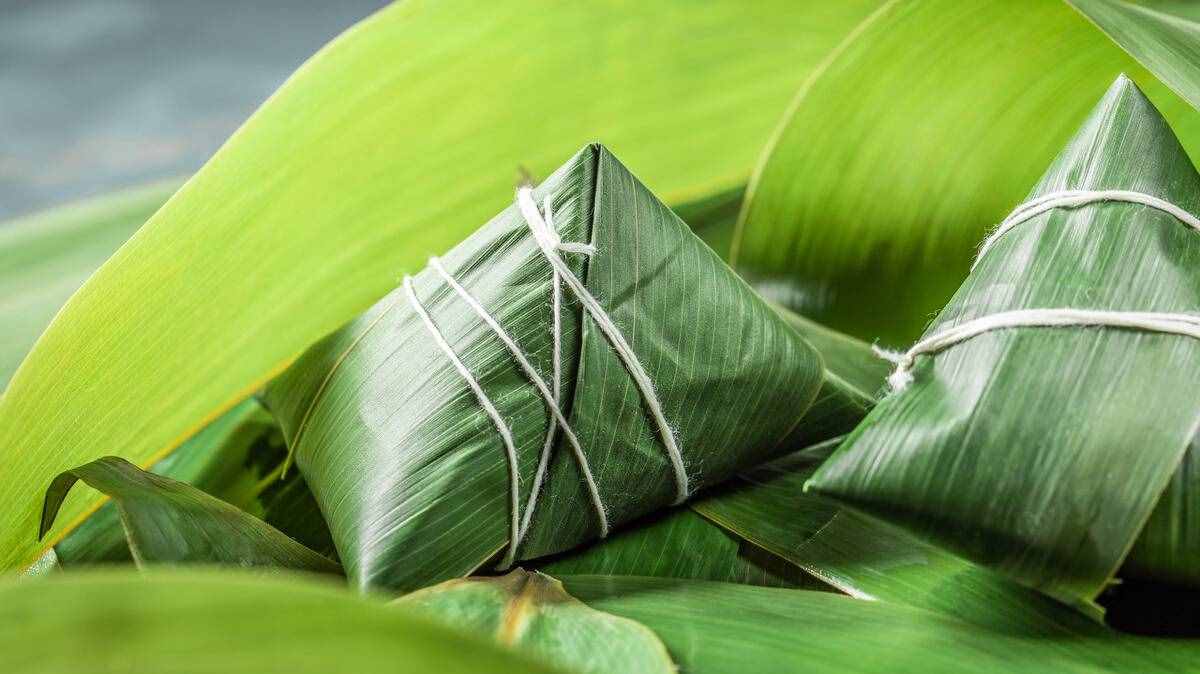 小扇引微凉，悠悠夏日长。四首古诗词，带你走入古时的端午佳节