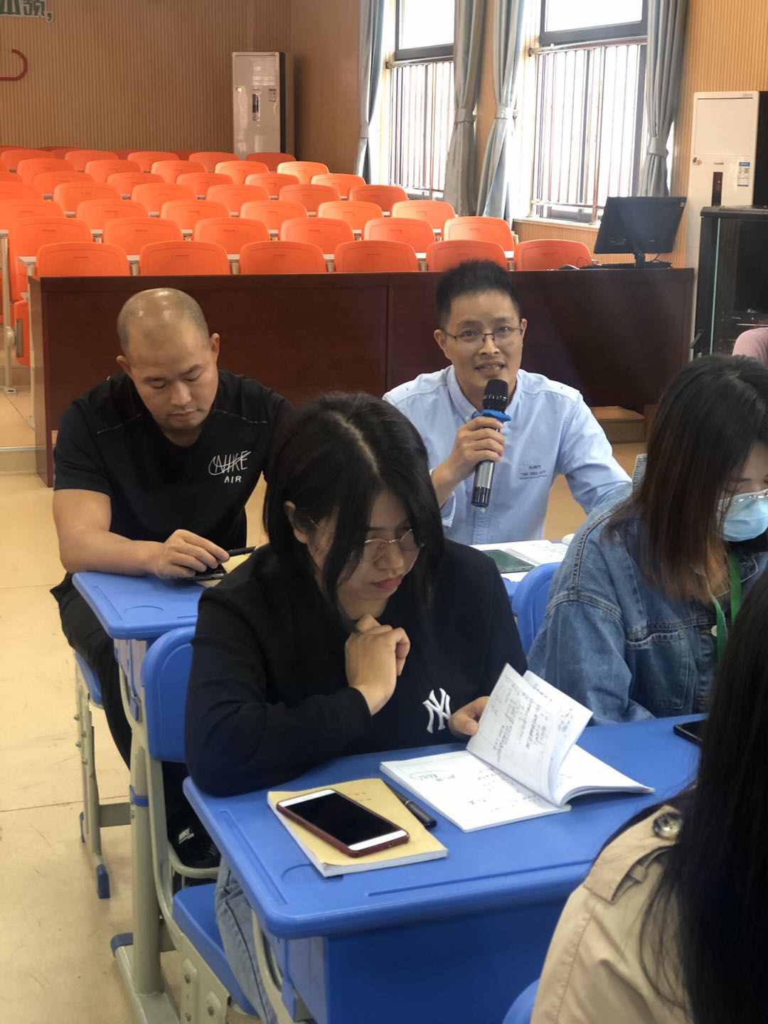 聚焦课堂行动 构建高效课堂——连江县文笔小学数学教研活动