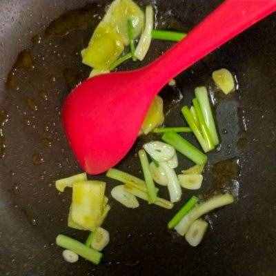 别怪我没告诉你，炒猴头菇这么做最好吃