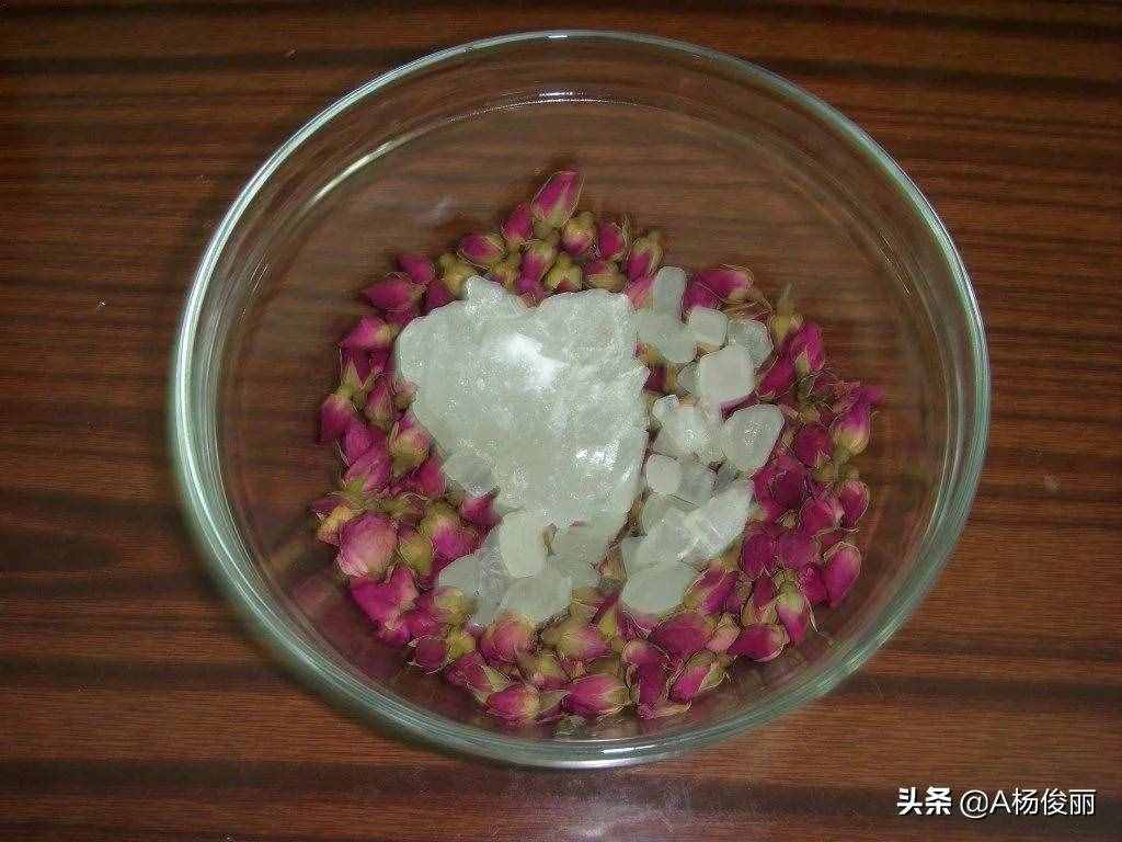 真全粮家庭酿酒方法：自制玫瑰酒的做法