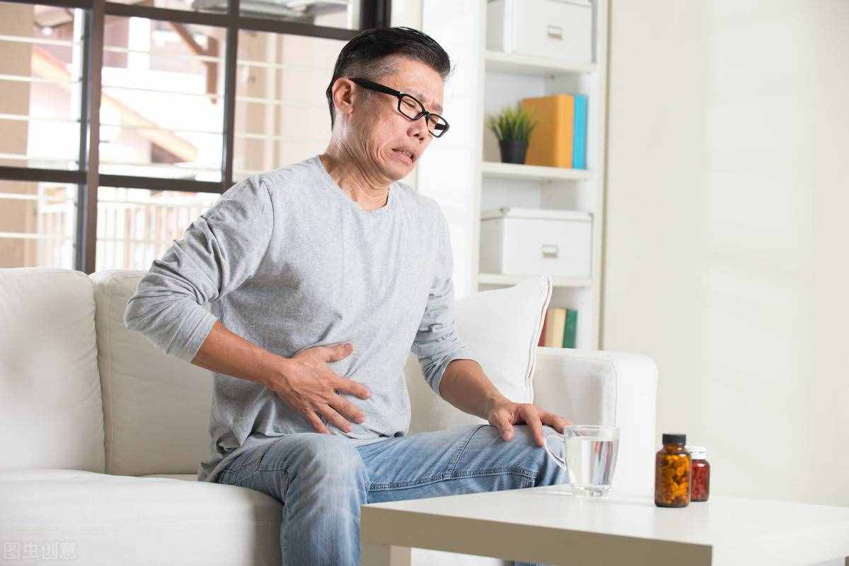 食物中毒很危险？出现这8种异常，是食物中毒的表现，赶快上医院