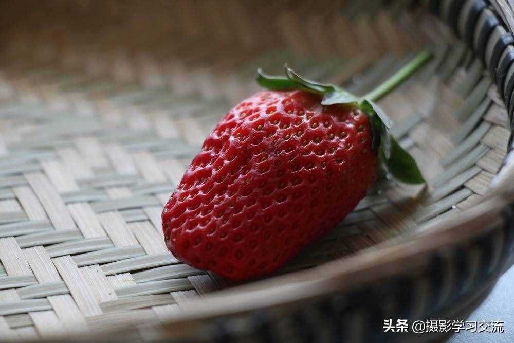 摄影作品分析，我们还在继续前行