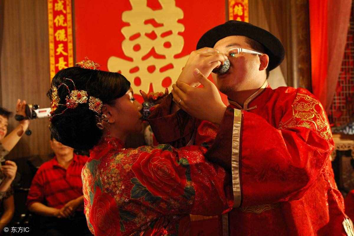 婚礼司仪简单的主持词（建议收藏）