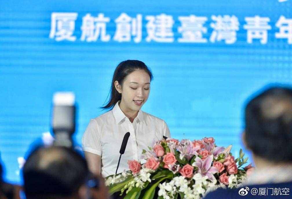 厦门航空迎来首批台湾籍空姐 颜值高学历高