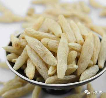 食疗养生 嗓子发干，饮上一杯麦冬茶