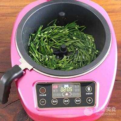 韭菜花炒鸡蛋的做法